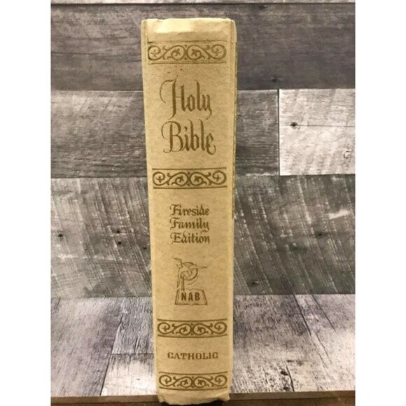 Holy Bible Vintage Fireside Family Large NAB Catholic Edition 1971-1972 Edition - Picture 5 of 6